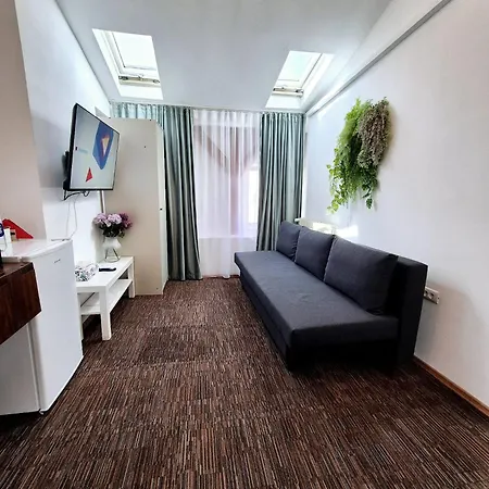 Boutique Old 4 *