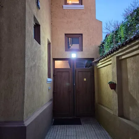 Boutique Old 4 * Bucarest