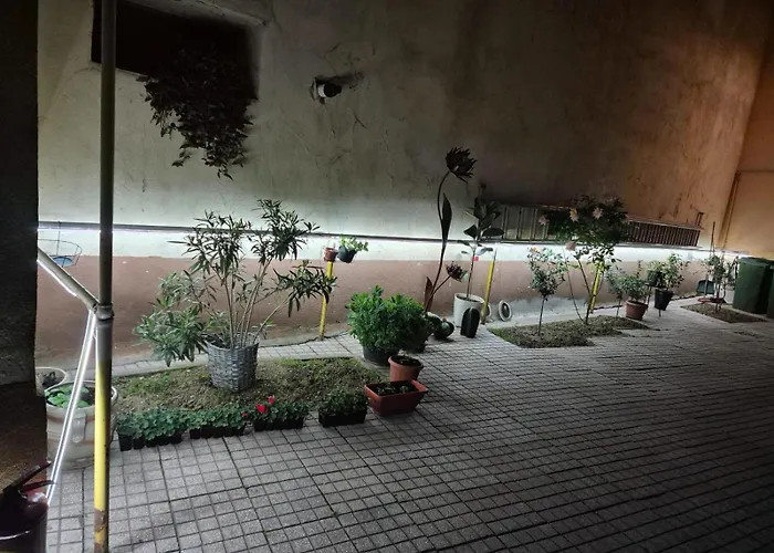 Boutique Old 4 Bucharest