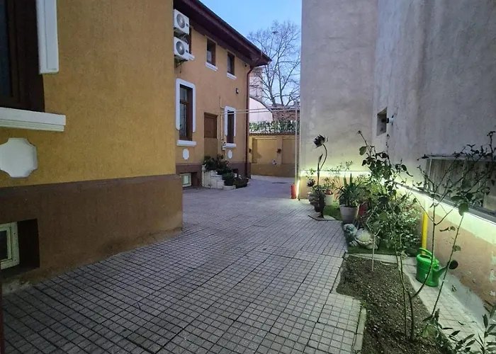 Boutique Old 4
