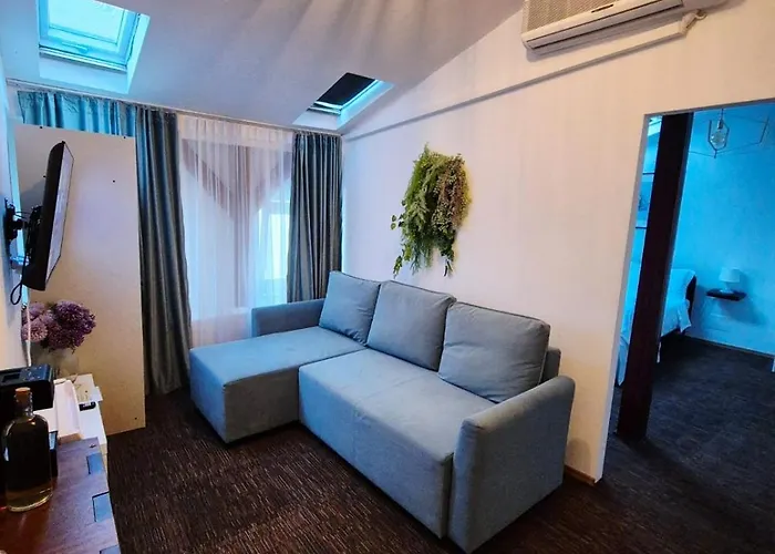 Boutique Old 4 *