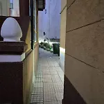 Boutique Old 4 *