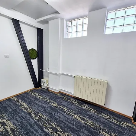 Boutique Old 4 * Bucharest