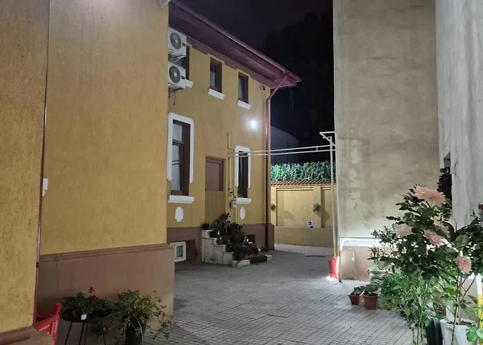 Boutique Old 4 * Bucharest
