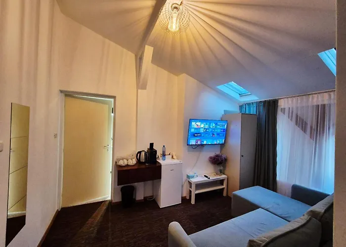 Boutique Old 4 *